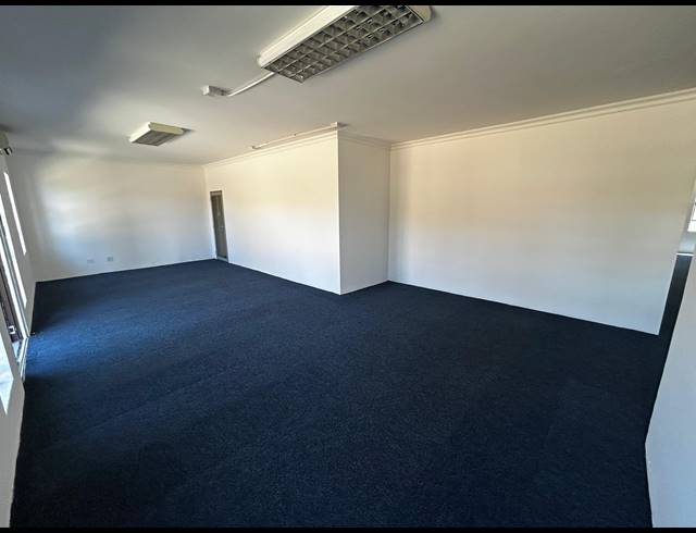260M² OFFICE TO LET IN RANDJESPARK
